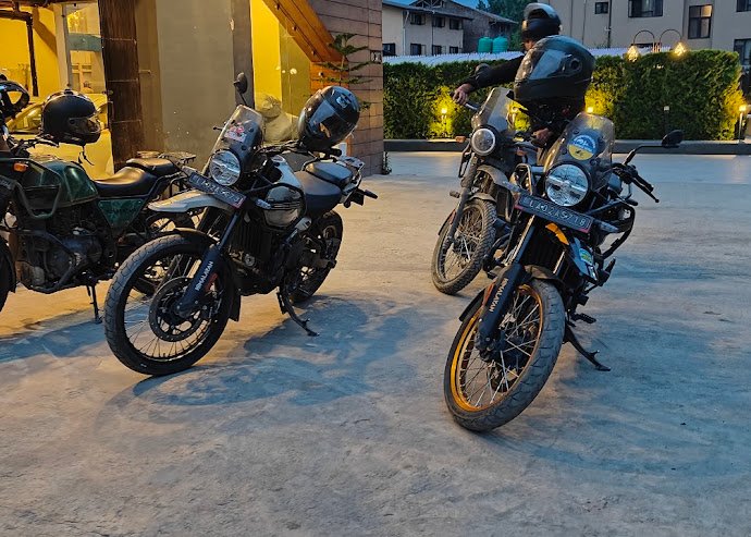 Royal Enfield Himalayan available for rent in Srinagar